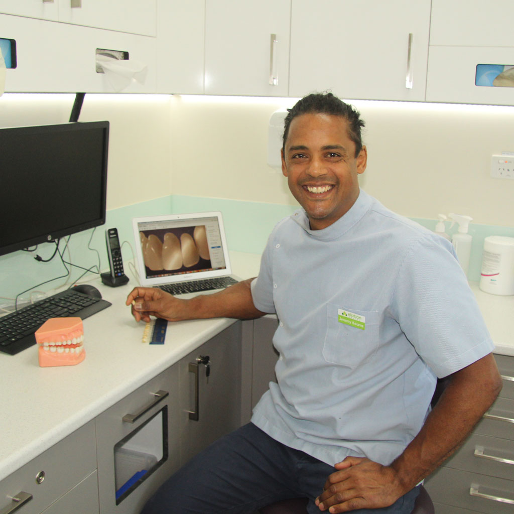 Mr Jeremy Kearns dental denture technician mechanic, servicing Croydon South, Ringoowd, Heathmont, Kilsyth and surrounding suburbs